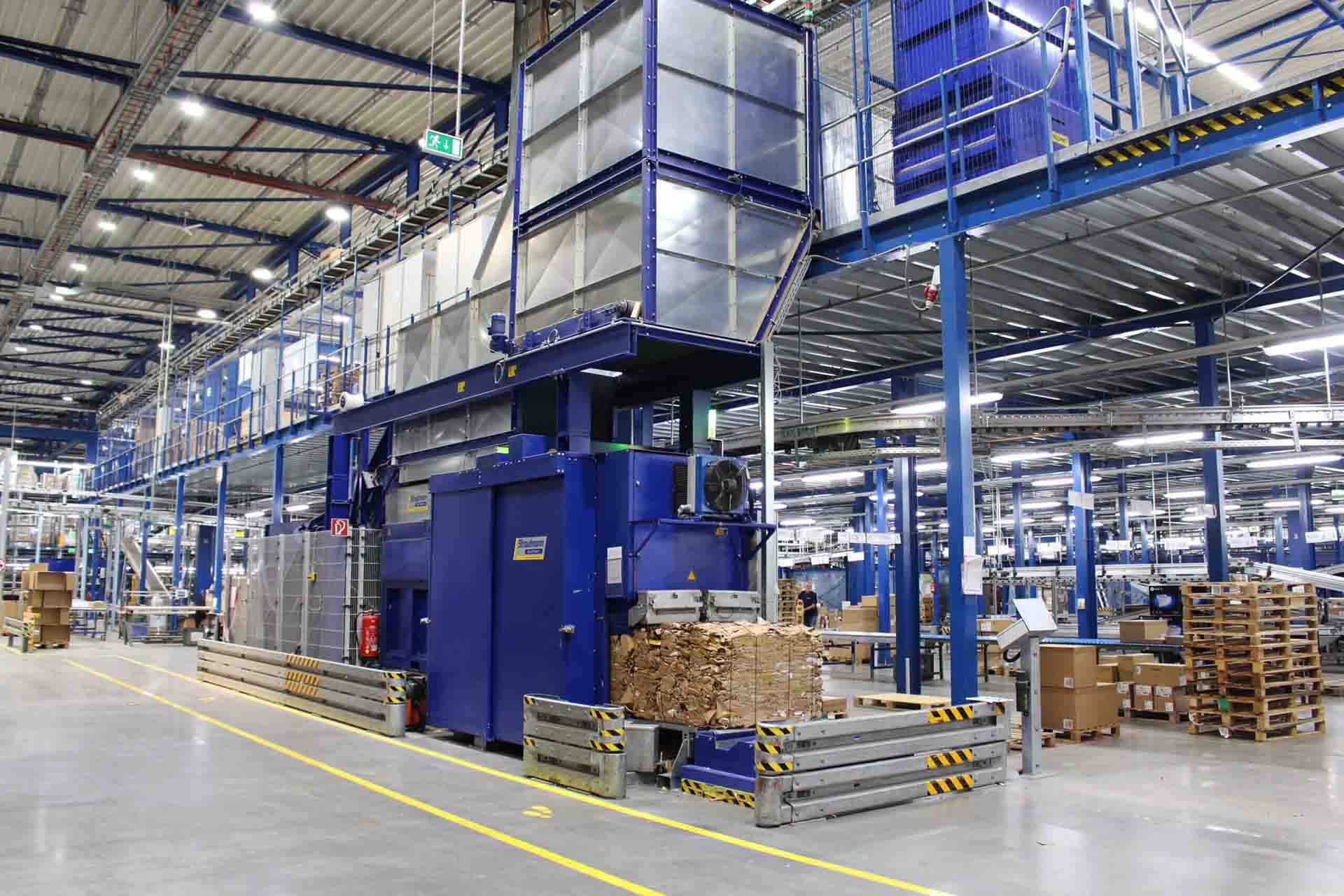 Sistema de enfardamento automático Strautmann BaleTainer