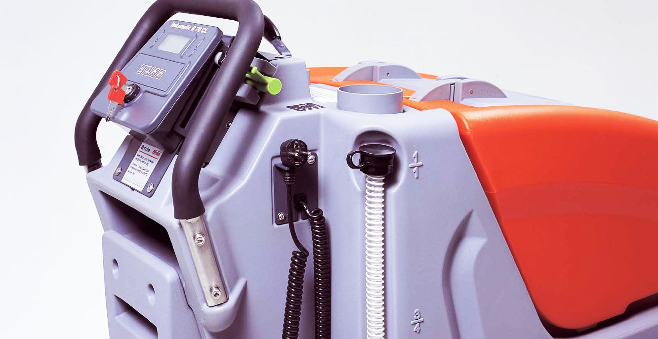Lavadora-secadora Hako Scrubmaster b70 para limpeza profissional